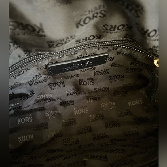 MICHAEL KORS HANNAH QUILTED🖤BLACK🖤LEATHER GOLD CHAIN SHOULDER/CROSSBODY🌟EUC🌟 - Picture 13 of 17